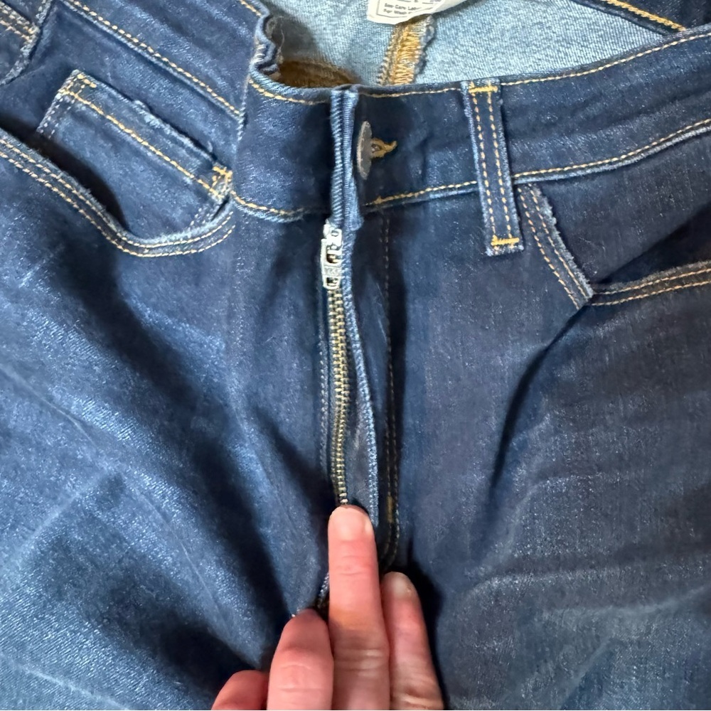 L'AGENCE High Rise Skinny Margot Jeans Size 29/8. NWOT w/ Minor Flaw - Picture 10 of 12